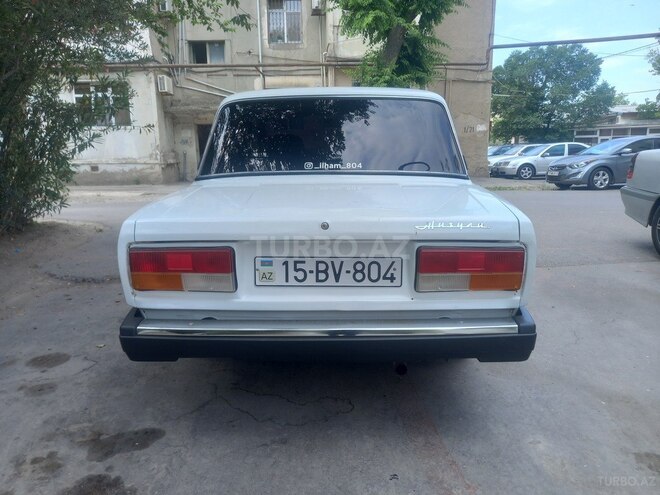 LADA (VAZ) 2107