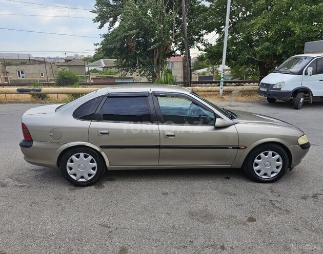 Opel Vectra 1997, 462,851 km - 1.6 л - Qazax