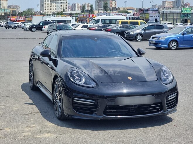 Porsche Panamera GTS