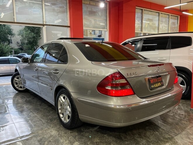 Mercedes E 320