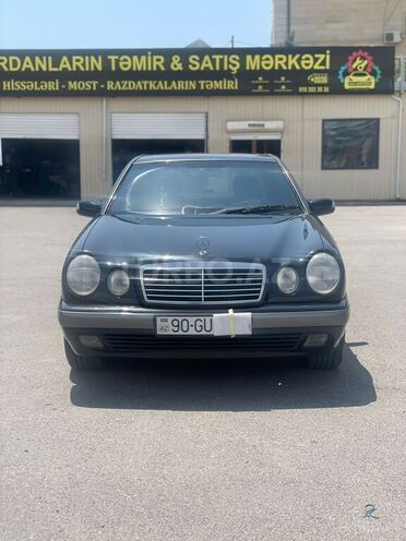 Mercedes E 240 1997, 353,454 km - 2.4 l - Bakı