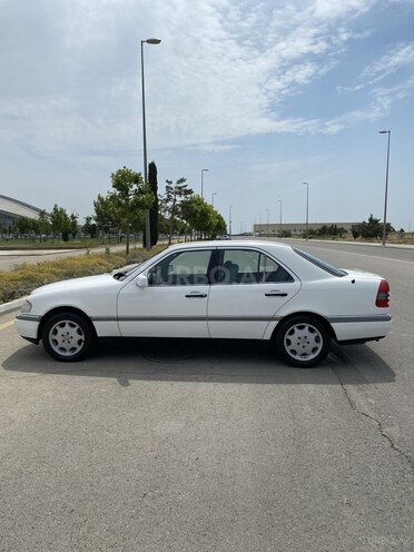 Mercedes C 200 1995, 297,000 km - 2.0 l - Bakı