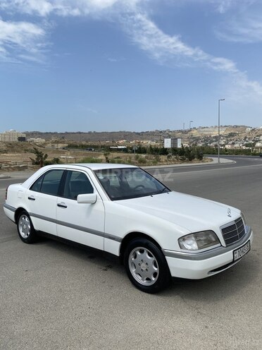 Mercedes C 200 1995, 297,000 km - 2.0 l - Bakı