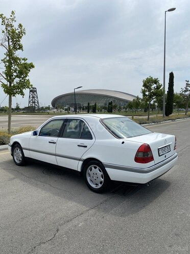 Mercedes C 200 1995, 297,000 km - 2.0 l - Bakı