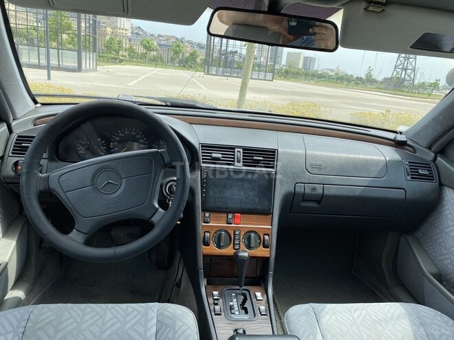 Mercedes C 200 1995, 297,000 km - 2.0 l - Bakı