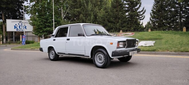 LADA (VAZ) 2107