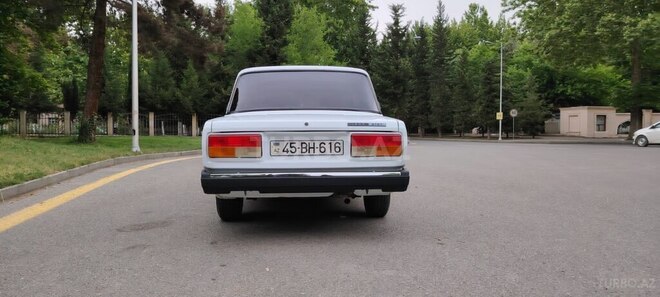 LADA (VAZ) 2107