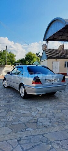 Mercedes C 180