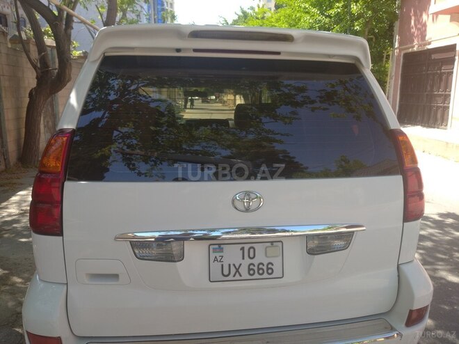 Toyota Land Cruiser Prado