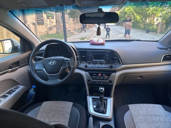 Hyundai Elantra 2016, 143 km - 1.6 l - Bakı