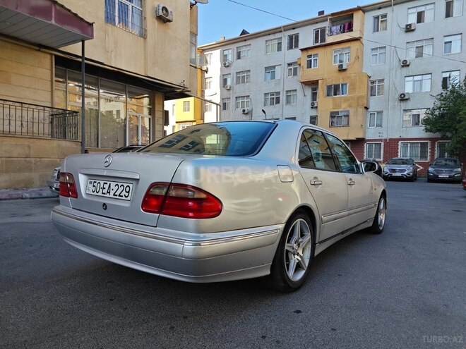 Mercedes E 280