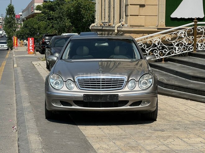 Mercedes E 320 2005, 230,000 km - 3.2 l - Bakı