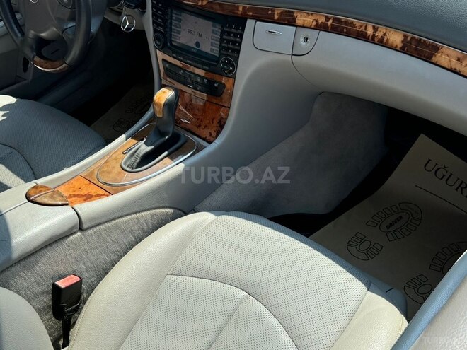 Mercedes E 320 2005, 230,000 km - 3.2 l - Bakı