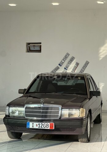 Mercedes 190