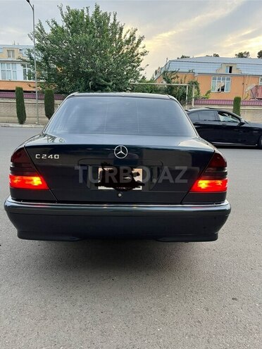 Mercedes C 240