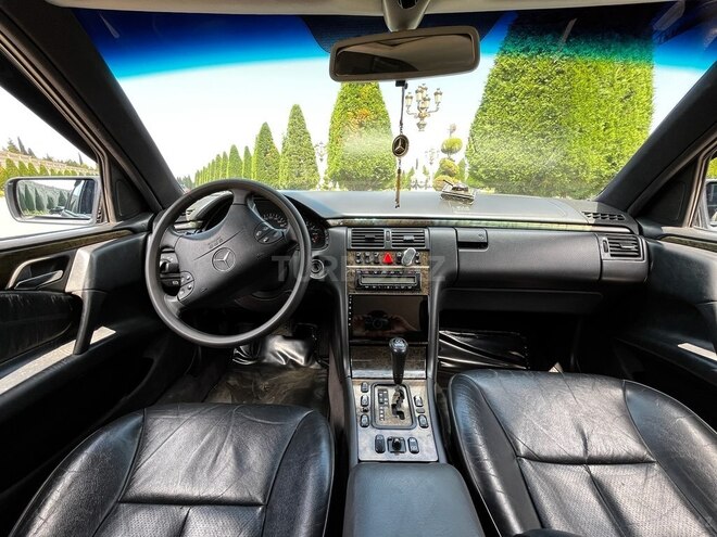 Mercedes E 240 1998, 400,000 km - 2.4 l - Gəncə