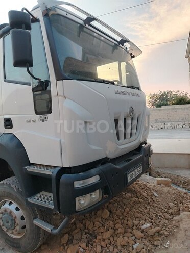 Iveco Astra HD8
