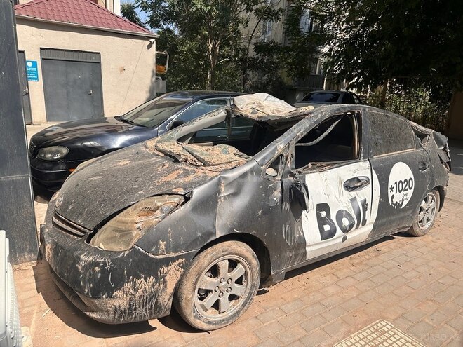 Toyota Prius 2008, 290,000 km - 1.5 л - Bakı