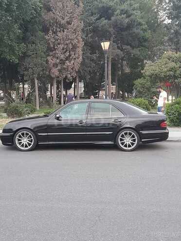 Mercedes E 240