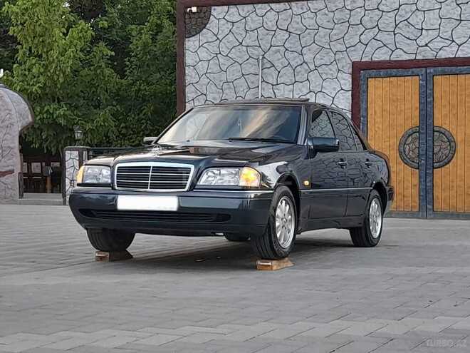 Mercedes C 180