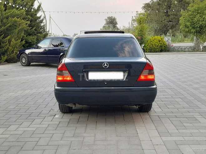 Mercedes C 180