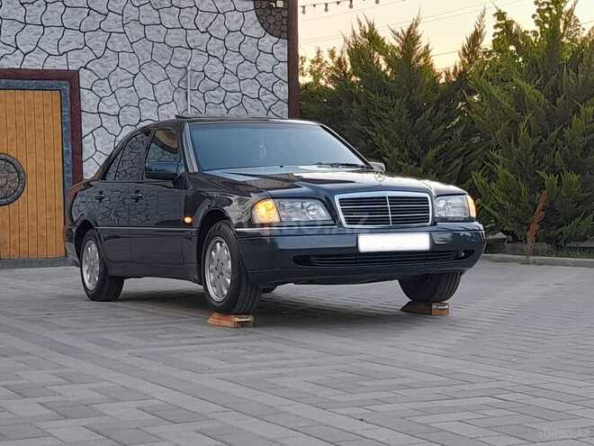 Mercedes C 180