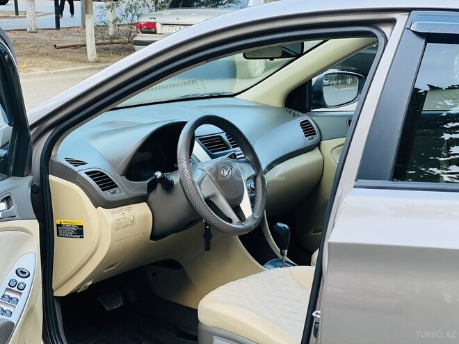 Hyundai Accent 2013, 108,000 km - 1.6 l - Bakı