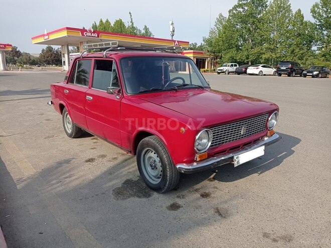 LADA (VAZ) 21011