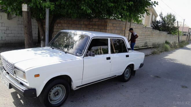 LADA (VAZ) 2107