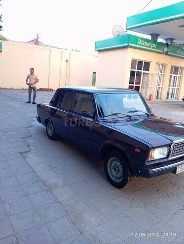 LADA (VAZ) 2107