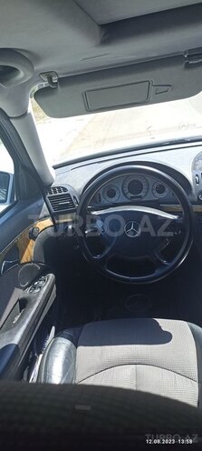 Mercedes E 320