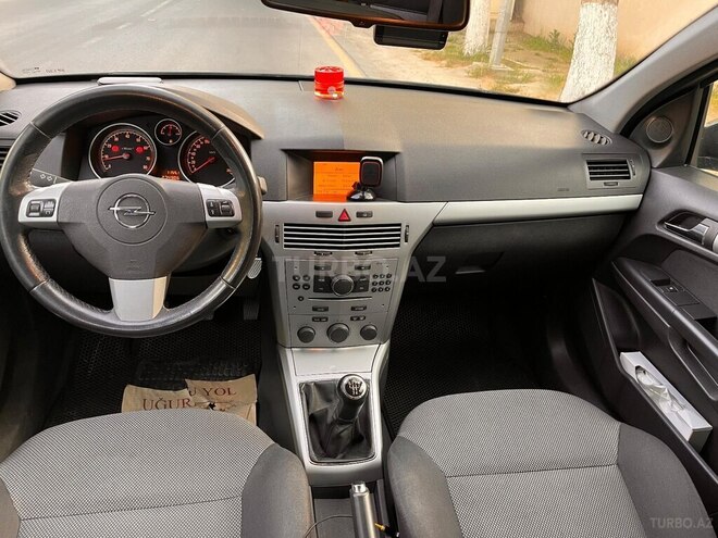 Opel Astra 2009, 275,000 km - 1.4 l - Bakı