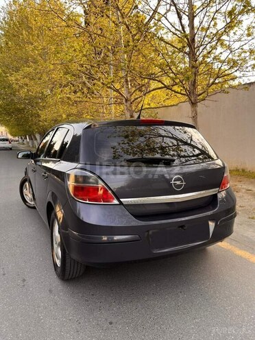 Opel Astra 2009, 275,000 km - 1.4 l - Bakı