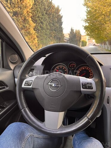 Opel Astra 2009, 275,000 km - 1.4 l - Bakı