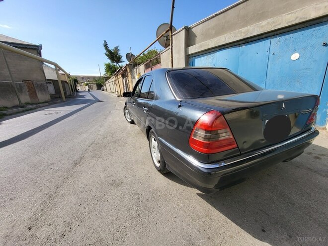 Mercedes C 220