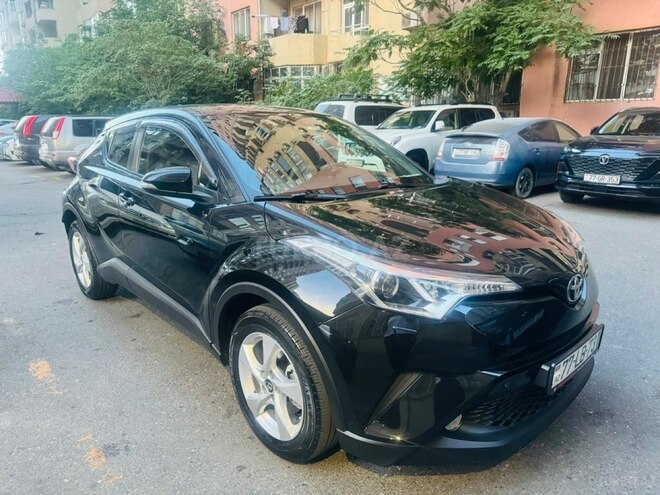 Toyota C-HR