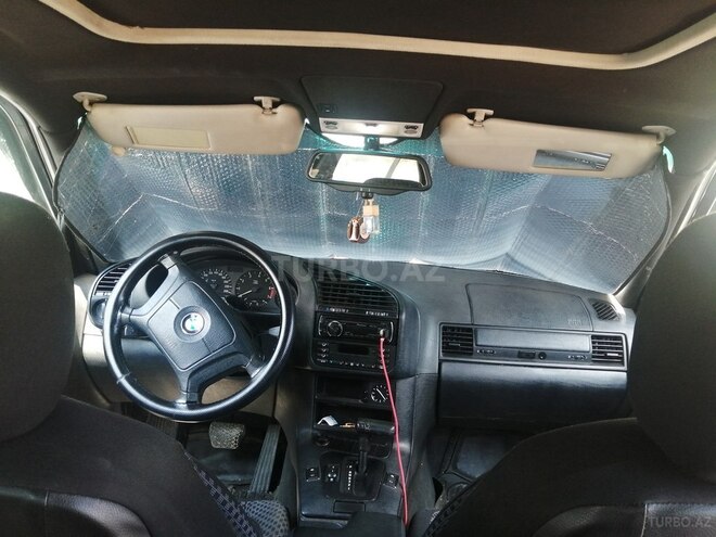 BMW 318 1997, 318,000 km - 1.8 l - Bakı