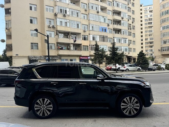 Lexus LX 500d