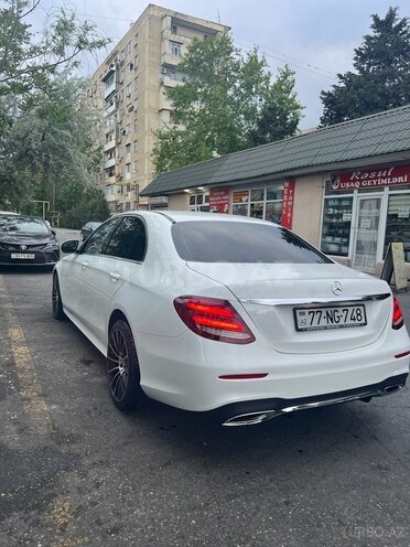 Mercedes E 300