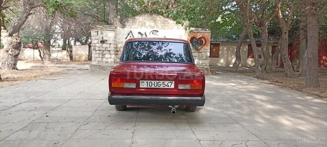 LADA (VAZ) 2107