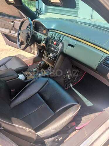 Mercedes E 270 2000, 392,334 km - 2.7 l - Ağstafa
