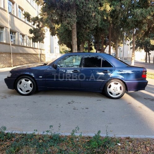 Mercedes C 240