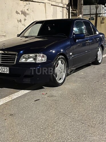 Mercedes C 240