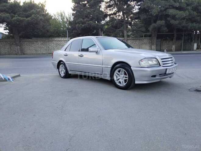 Mercedes C 180