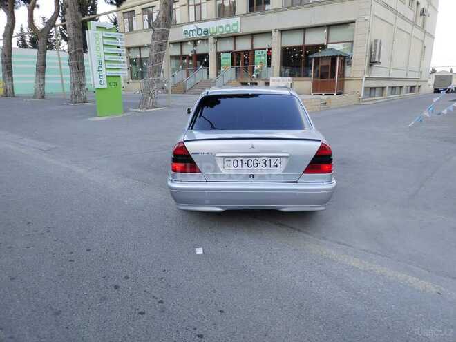 Mercedes C 180