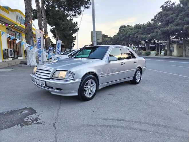 Mercedes C 180