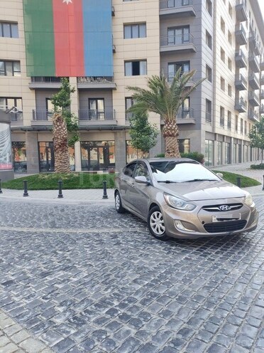 Hyundai Accent