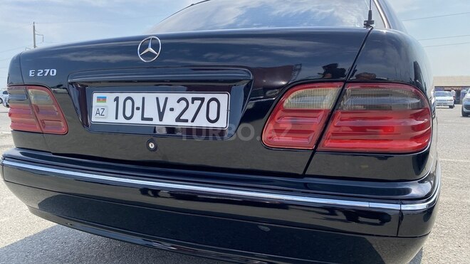 Mercedes E 270