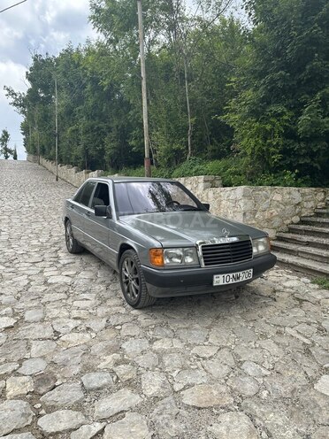 Mercedes 190