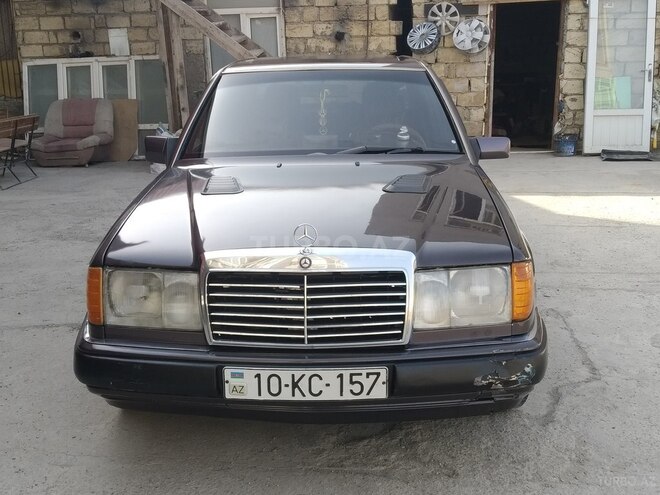 Mercedes E 260